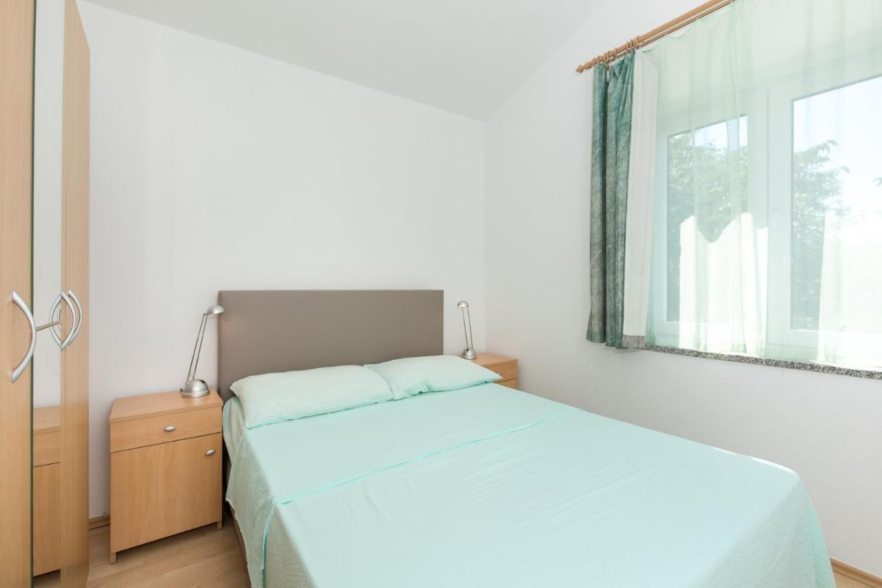 Apartment Cvijic Beige Punat Dış mekan fotoğraf
